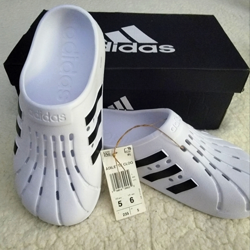 Adidas adilette clog size women 6